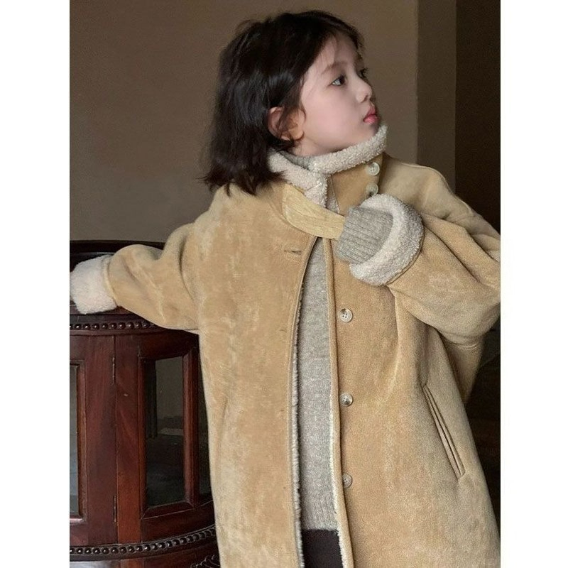 Верхняя одежда для девочек. Де – обзор и цена Winter Clothing Activity